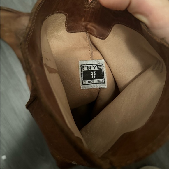 FRYE boots. Fits like 8.5. - Picture 4 of 5